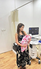 Dr. Payal with mother and baby